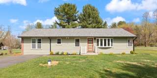 923 WATERS Avenue Gallery 1