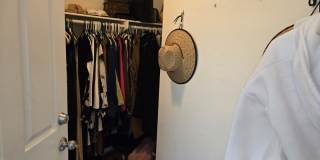 4 BR 2.5 BA detached modern single-family home. Gallery 24