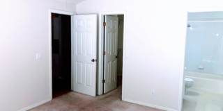 3 Bedroom ADORABLE HOME With Fenced Yard, Nicely Laid Out! Gallery 7