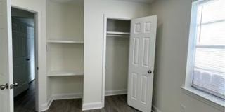 4411 KING Street Gallery 22
