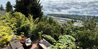 4Bd/2.75Ba Seattle Home Gallery 3