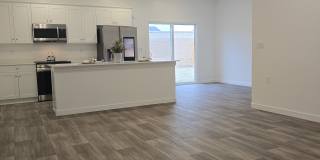 2632 W Cambridge St Gallery 1