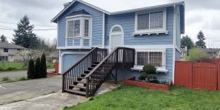 Spacious 4 Bedroom Home in S.Tacoma, Available Now! Gallery 1