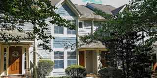 Pet-Friendly Forest Lakes North Townhome Gallery 12