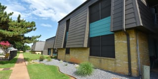 Raintree Meadows Apartment Homes Gallery 22