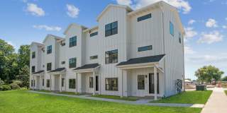 Clear Lake Condos - Now Offering First Month Free!! Gallery 1