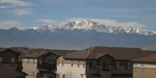 Condo with Mountain Views & Prime Location Near Powers Corridor!! Gallery 4