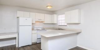 Cottage Court Gallery 15