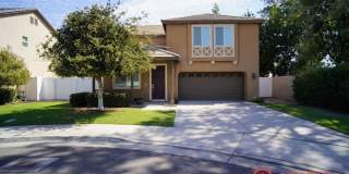 Stunning 4 Bed, 2.5 Bath Home with Pool Access | Southwest Bakersfield Gallery 1