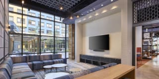 The Hamilton Gallery 32