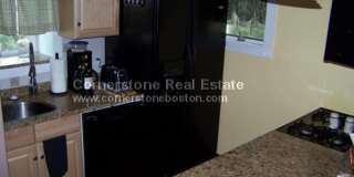 Large 2 bed in Southie Gallery 6