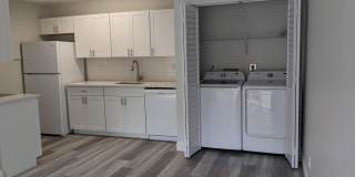 633 EXECUTIVE CENTER Drive Gallery 3