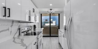 2555 Collins Ave appt 2200 (A11877996) Gallery 21