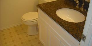 Gorgeous 2 story 2 bedroom 2 bath Townhome Gallery 6