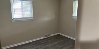 18547 Hillcrest Street Gallery 18