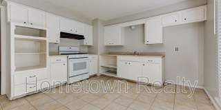 208 W Shadywood Drive Gallery 9