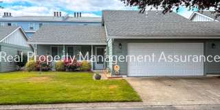 Charming 2BD/2BA duplex In Hillsboro! Charming 2BD/2BA duplex In Hillsboro! Gallery 1
