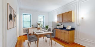 5120 S. Hyde Park Boulevard 5120 S. Hyde Park Boulevard Gallery 1