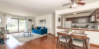 Barrington Lakes Apartments Gallery 10