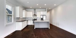 EAST NASHVILLE - FOUR BEDROOM Historic Home with amazing views of Nashville Skyline! Gallery 12