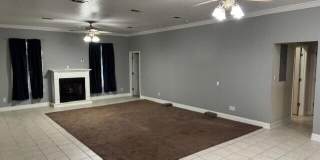 5300 Beardslee Street Gallery 12