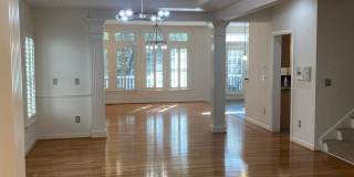 3 Bedroom Townhome in Sterling, with a large complete loft on top floor Gallery 5