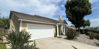 Bright & Move-In Ready: 4BR San Marcos Home with Downstairs Bedroom and Bath Gallery 1