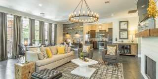 The Avenues of Lakeshore Gallery 13