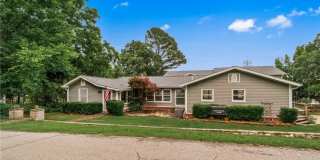 410 North Oliver Avenue Gallery 1