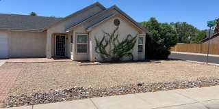 Lovely 3 Bedroom home for rent close to Thunderbird Medical! Gallery 1