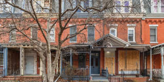 614 BENSON Street Gallery 1