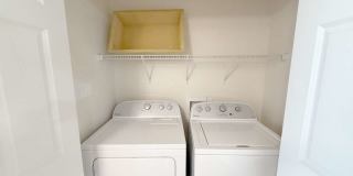 Maple Creek Apartments Gallery 13