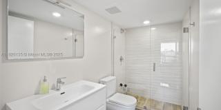9261 E Bay Harbor Dr Gallery 36