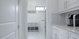 7661 TOSCANA BOULEVARD Gallery 8