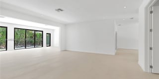 950 Bayamo Ave Gallery 12