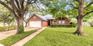 1502 Oak Knoll Lane Gallery 1