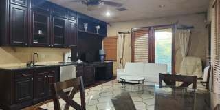 Fully Furnished! Charming 1BED/1BATH private space located in the desirable North Scottsdale ! Gallery 4
