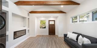 211 Florence Place Gallery 5