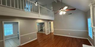 Spacious Home Freshly Painted and New Carpeted! Fully Fenced in Back Yard. Gallery 6