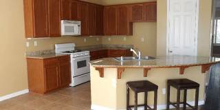 Lovely 5 Bed/3 Bath Home At Chapman Heights Community! Gallery 3