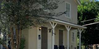 Great location in Garden District seconds from Downtown and LSU. Gallery 1