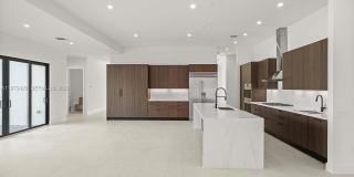 5718 Ashwood Cir W Gallery 29