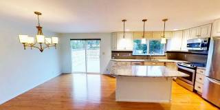 Beautiful Home with 4 Bedrooms and 2 Bathrooms Available in September! Gallery 6