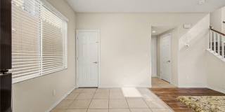 10560 Laurelwood Lake Avenue Gallery 8
