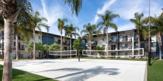 eaves Seal Beach Gallery 32