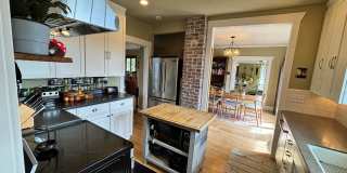 4Bd/2.75Ba Seattle Home Gallery 15