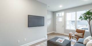 2322 East 18th Street Place Gallery 4