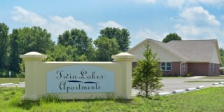 1756 Wichman Lane Gallery 1