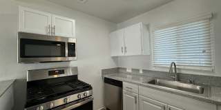 400-420 N. Oakland Ave. Gallery 34