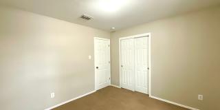 Charming 3-Bedroom Cul-de-Sac Home with Fenced Yard & Garage! Gallery 10